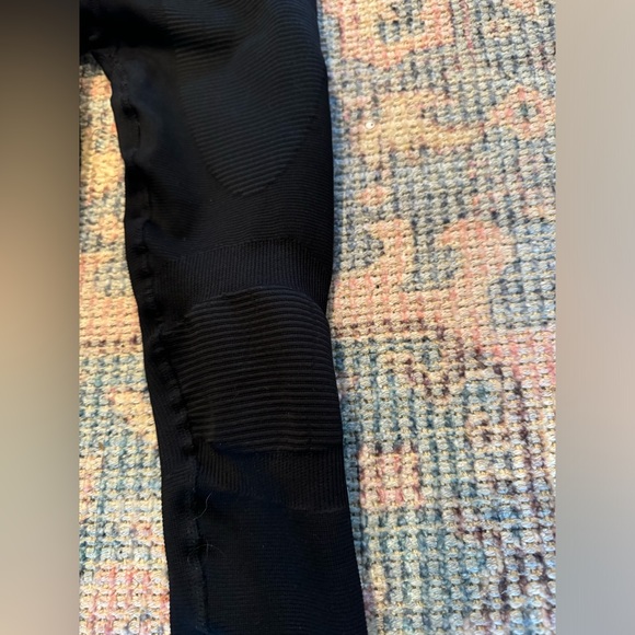 Black compression leggings- Zensah size xs-s - Picture 2 of 7